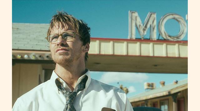 'Sam Was Here', De Christophe Deroo. A un vendedor de seguros a domicilo se le estropea el coche en el desierto. La poca gente de la zona decide, alentada por un locutor de radio, que es responsable de un crimen relacionado con una niña y que de