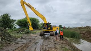 Midagri continúa trabajo de descolmatación y limpieza de drenes en puntos críticos de Piura