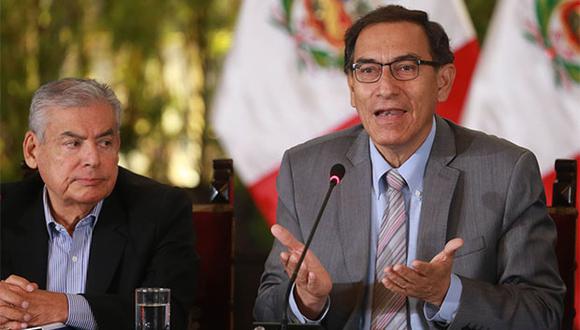 Presidente Martín Vizcarra le enmendó al plana a su primer ministro, César Villanueva, sobre el caso Hinostroza. (Foto: Agencia Andina)