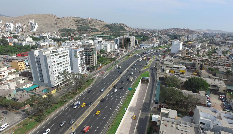 FOTO 13 | Benavides (Después). Así luce la obra en la actualidad con el túnel finalizado, al año 2042, está previsto el paso de 49,495 vehículos por día en la vía principal del mismo.