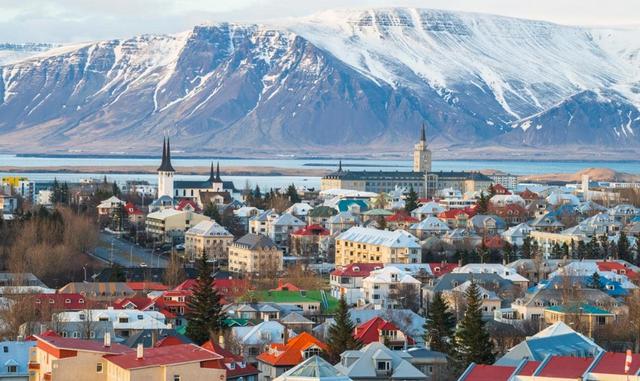 FOTO 2 | Población. Islandia es un país pequeño. De hecho, com sus 330,000 habitantes, es el país con la menor población en clasificar a un Mundial de fútbol.
