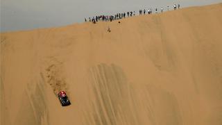 Cientos de vehículos calientan motores en Perú para el Dakar 2019