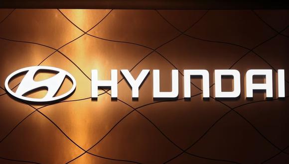 El logotipo de Hyundai Motor Company se muestra en el New York International Auto Show, en Manhattan, Nueva York, EE. UU. | Foto: Andrew Kelly