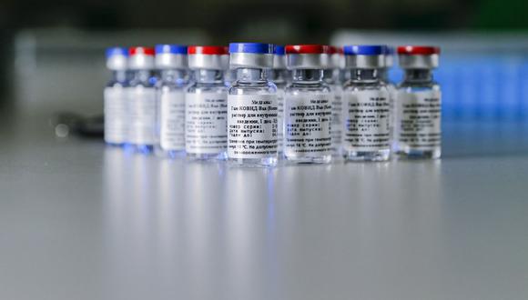 Recientemente el gobierno peruano anunció la compra de 10 millones de tratamientos (dos dosis) para inmunizar a más personas. (Foto: sputnikvaccine.com)