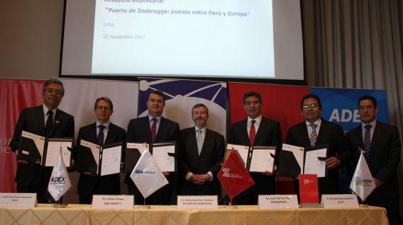 Firma del MOU entre Promperú, ADEX, AGAP, el Puerto de Zeebrugge y Sea Invest.
