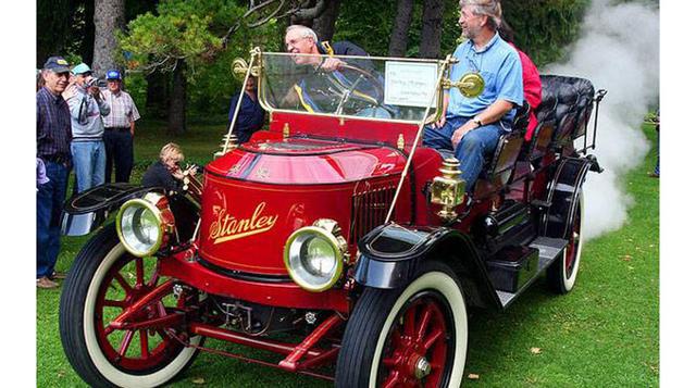 Autos a vapor. Si bien hoy están comenzando a masificarse los autos impulsados por hidrógeno funcionan con pilas de combustible que mueven motores eléctricos hace más de 100 años, en los albores de la industria automotriz hubo pioneros que incursionaron e