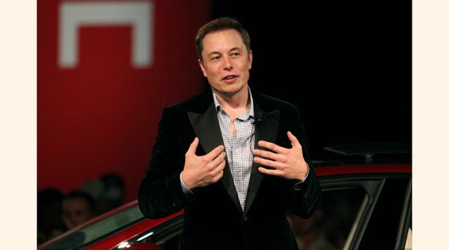 Elon Musk. Es cofundador de Tesla Motors y Paypal, el líder en transferencias electrónicas. Tesla Motors es el principal fabricante de coches eléctricos. Hace un mes hizo la presentación del Tesla Model 3, el primer vehículo de la empresa hecho para las m