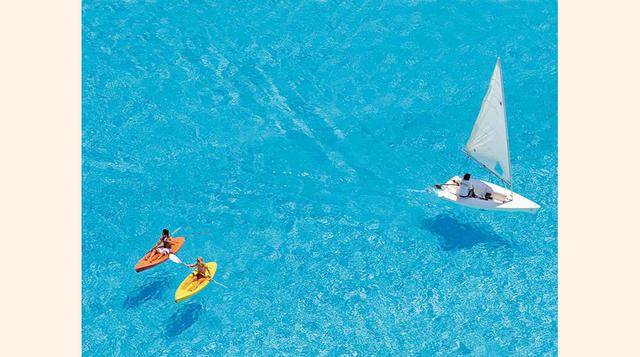 Cuenta con 250 millones de litros de agua salada, extraída directamente del mar y luego filtrada. (Foto: Megaricos)