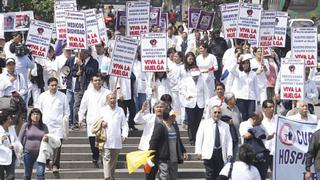 Médicos serán denunciados si mueren pacientes por la huelga