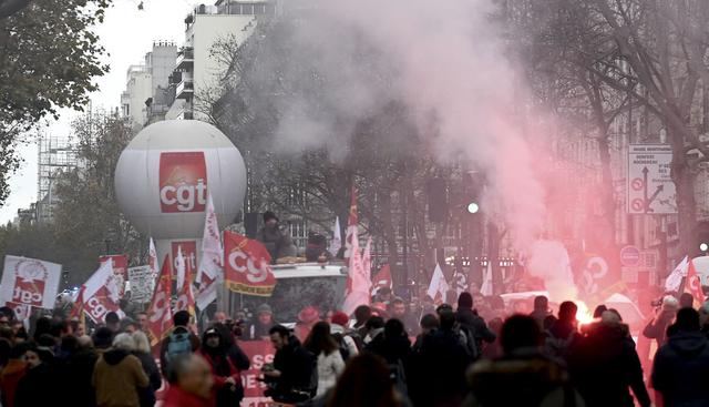 Huelga contra las pensiones se alarga en Francia. (Foto: AFP)
