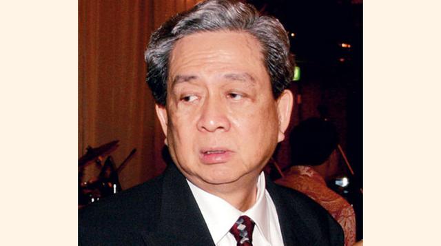 Michael Hartono. Patrimonio neto: 7.900 millones de dólares. País: Indonesia. Fuente de riqueza: Tabaco, Banca. Michael y su hermano Budi Hartono son las personas más ricas de Indonesia con un conjunto diverso de activos. Su más valiosa fuente de ingresos