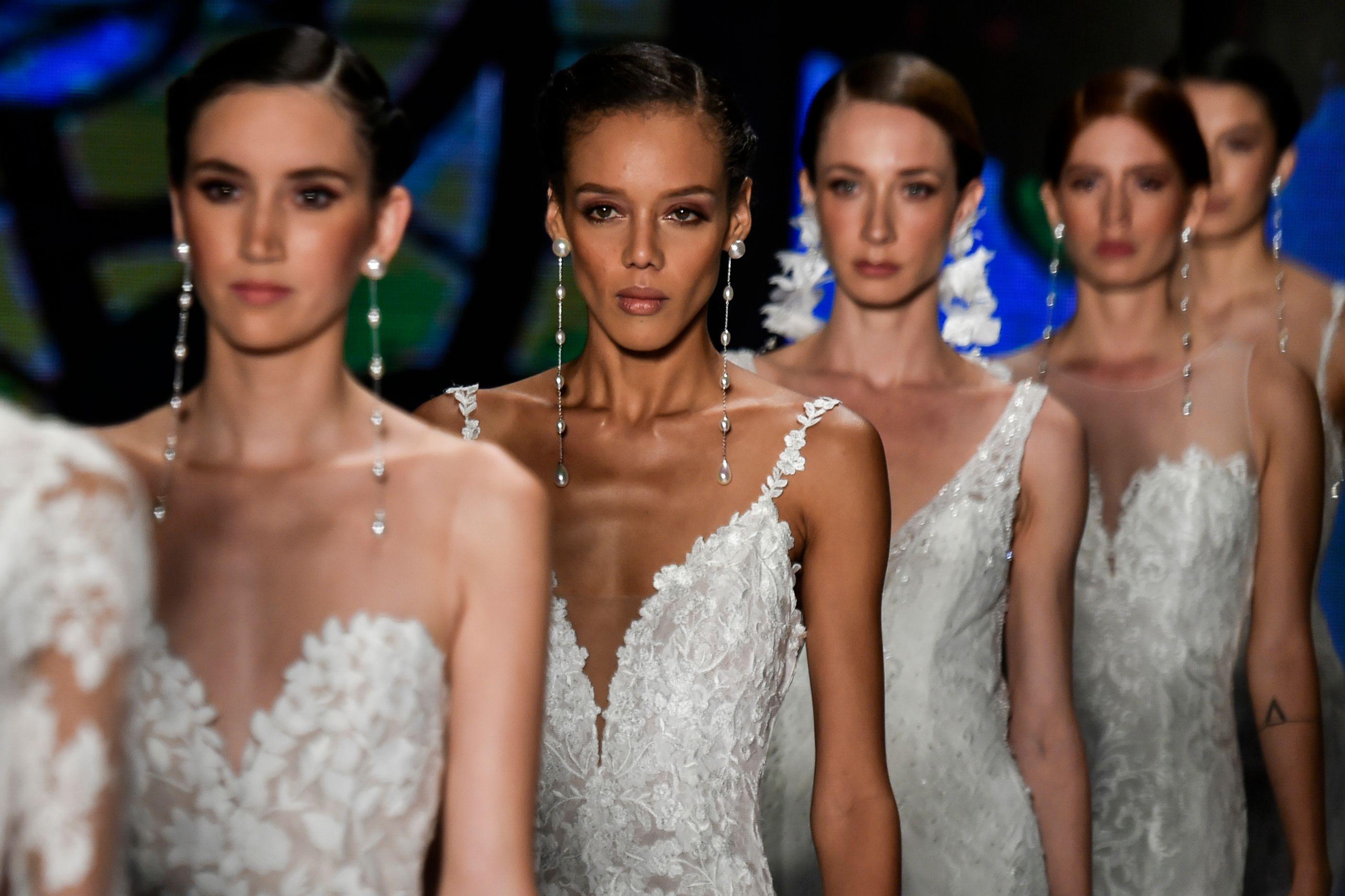 Los gigantes del lujo publicaron un código deontológico para proteger a las modelos, prohibiendo principalmente el empleo de menores de 16 años. (Foto: AFP)