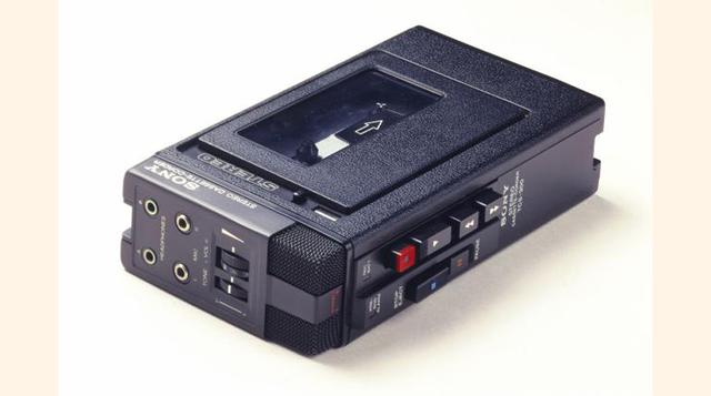 El Walkman de Sony: por ser el primer reproductor de música portátil, simple y accesible.