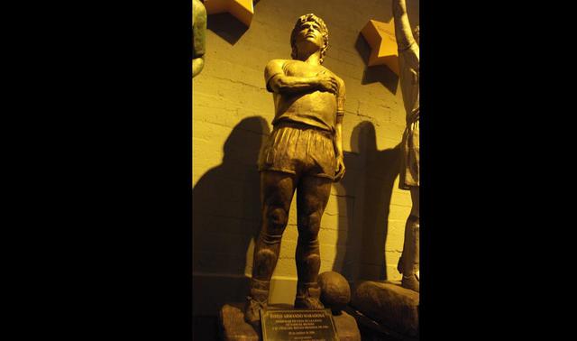 Foto 7 | Museo Boquense se encuentra dentro del estadio y es recorrido diariamente por cientos de turistas naciones e internacionales. Diego Armando Maradona es un gran ídolo de Boca Juniors.