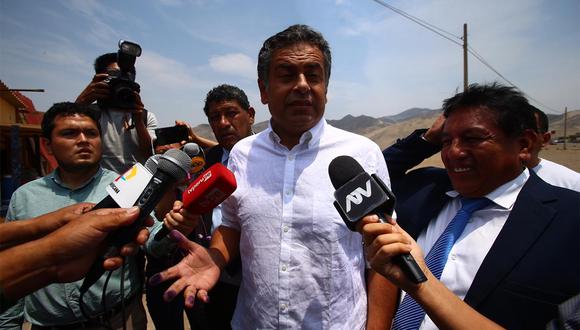 Martín Belaunde Lossio declaró a los periodistas tras ser liberado y aseguró que seguirá colaborando con la fiscalía. (Foto: Hugo Curotto / GEC)
