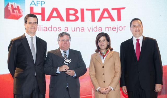 BVL reconoció a AFP Habitat por sus buenas prácticas de Buen Gobierno Corporativo.