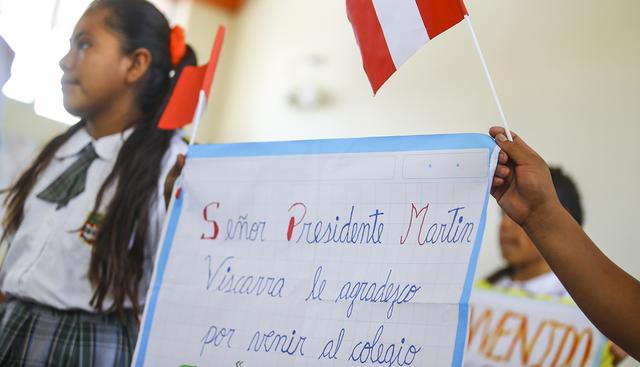 Agradecimiento de los alumnos del colegio San Miguel en el distrito de La Florida en Cajamarca. (Foto: Presidencia de la República)