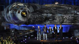 Chewbacca, Ford y Hamill lanzan sección de "Star Wars" en Disney