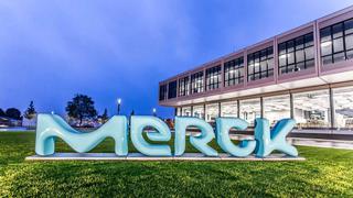 Merck trabaja en iniciativas para combatir el COVID-19 