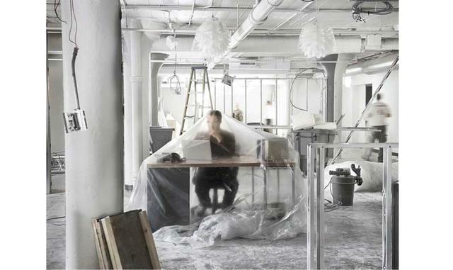 Sobreprocesos. Se originan cuando los procesos no se revisan y no se optimizan, de manera que acabamos haciendo o repitiendo acciones que, de ser analizadas y estar estandarizadas, serían innecesarias. Hay que preguntarse por qué un proceso y una tarea co