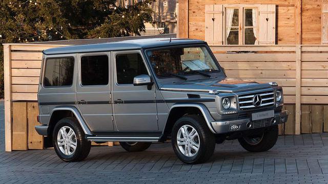 Foto 5 | 6. Mercedes-Benz G Class (1979 – presente). El Mercedes G Class es el todoterreno que siempre se ha mantenido fiel a su estilo desde 1979. Ha sido un vehículo militar, también un perfecto auto para safaris. Hoy en día se ha convertido en un monstruo de seis ruedas. Son pocos los países a los que no ha llegado el Clase G.