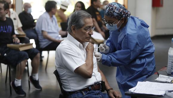 Minsa aplicará solo la vacuna bivalente contra el covid-19 a nivel nacional tras confirmarse dos casos en Perú de la variante EG.5 "Eris". (Foto: GEC)