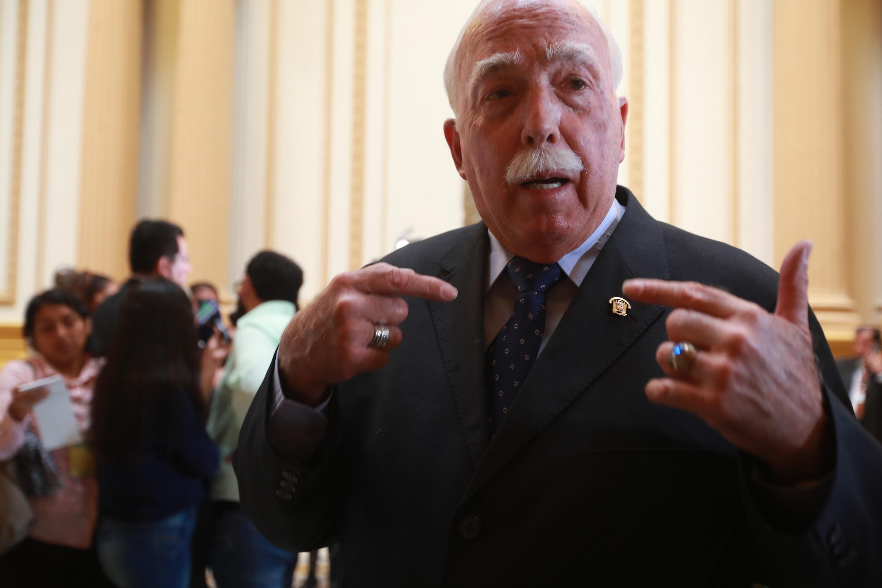 El vocero de Carlos Tubino se mostró en contra de una nueva postulación de Daniel Salaverry a la Mesa Directiva. (Foto: GEC / Video: Canal N)