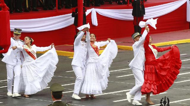 No faltó la fiesta con marinera (foto: Andina).