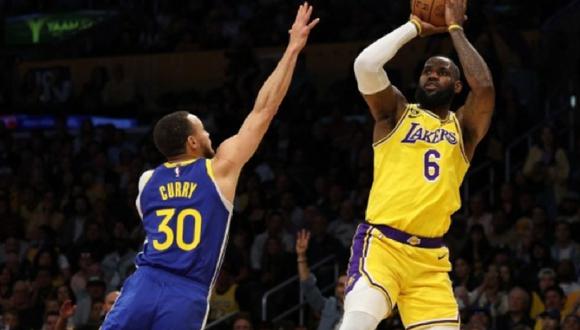 Los Angeles Lakers vs Golden State Warriors se enfrentan en dos duelos por la pretemporada de la NBA (Foto: AFP)