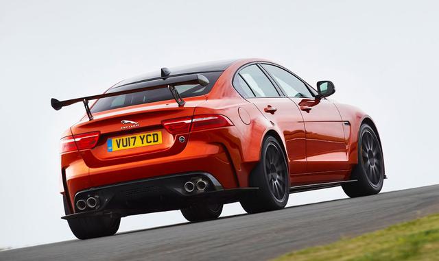 "No hay nada frívolo en este auto", dijo Mark Stanton, director de Operaciones de Vehículos Especiales de Jaguar Land Rover. "Es un auto para ser conducido, y conducido rápidamente, en la pista". (Foto: Jaguar Land Rover)