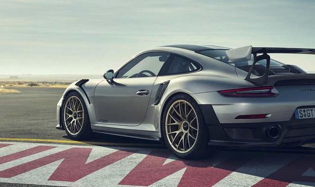 FOTO 3 | Con 700 caballos de potencia y ​​553 libras-pie de torque, el GT2 RS es el 911 más rápido y potente de la historia.