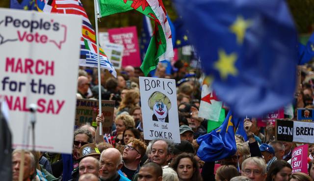 Brexit: Miles de manifestantes piden en Londres un nuevo referéndum sobre el acuerdo. (Foto: EFE)