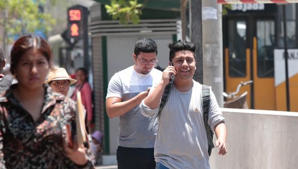 Según el Osiptel, al cierre del primer trimestre, Perú alcanzó los 41′319,013 de líneas móviles. (Foto: GEC)