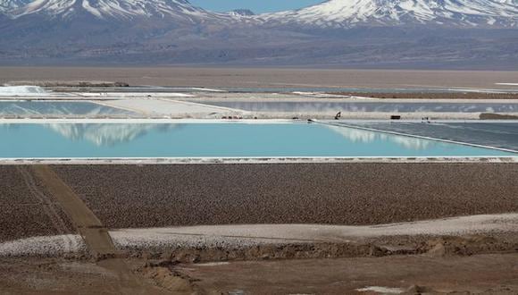 Bolivia posee unas reservas de 21 millones de toneladas de litio, unas de las mayores de todo el mundo, la mayor parte en el salar de Uyuni en Potosí, y en menor proporción en los yacimientos de Pastos Grandes, también potosino, y Coipasa, compartido entre el departamento boliviano de Oruro y Chile. (Foto: Reuters)
