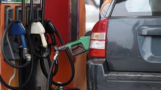 Precios de referencia de combustibles bajan por cuarta semana consecutiva hasta en 6.68% por galón