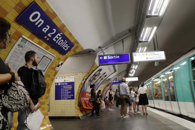 FOTO 1 | En un radio de 2 km, un viaje en el metro de París puede tomar de 15 minutos a media hora. Por otro lado, en un radio de 8 km, una persona puede tomarse hasta una hora, dependiendo de los sectores de la ciudad. (Foto: AFP)