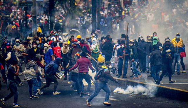 Nuevos disturbios en Ecuador por protestas indígenas contra ajustes económicos. (Foto: AFP)