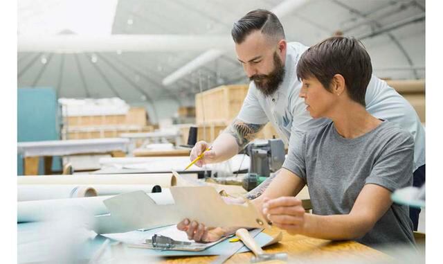 FOTO 5 | Sin dobles significados. Es preferible no evocar ideas ambiguas, desagradables y chistosas. En España Mitsubishi, tuvo que cambiar el nombre del todoterreno más vendido de Japón y EEUU: se sustituyó "Pajero" por “Montero”. En Francia, l