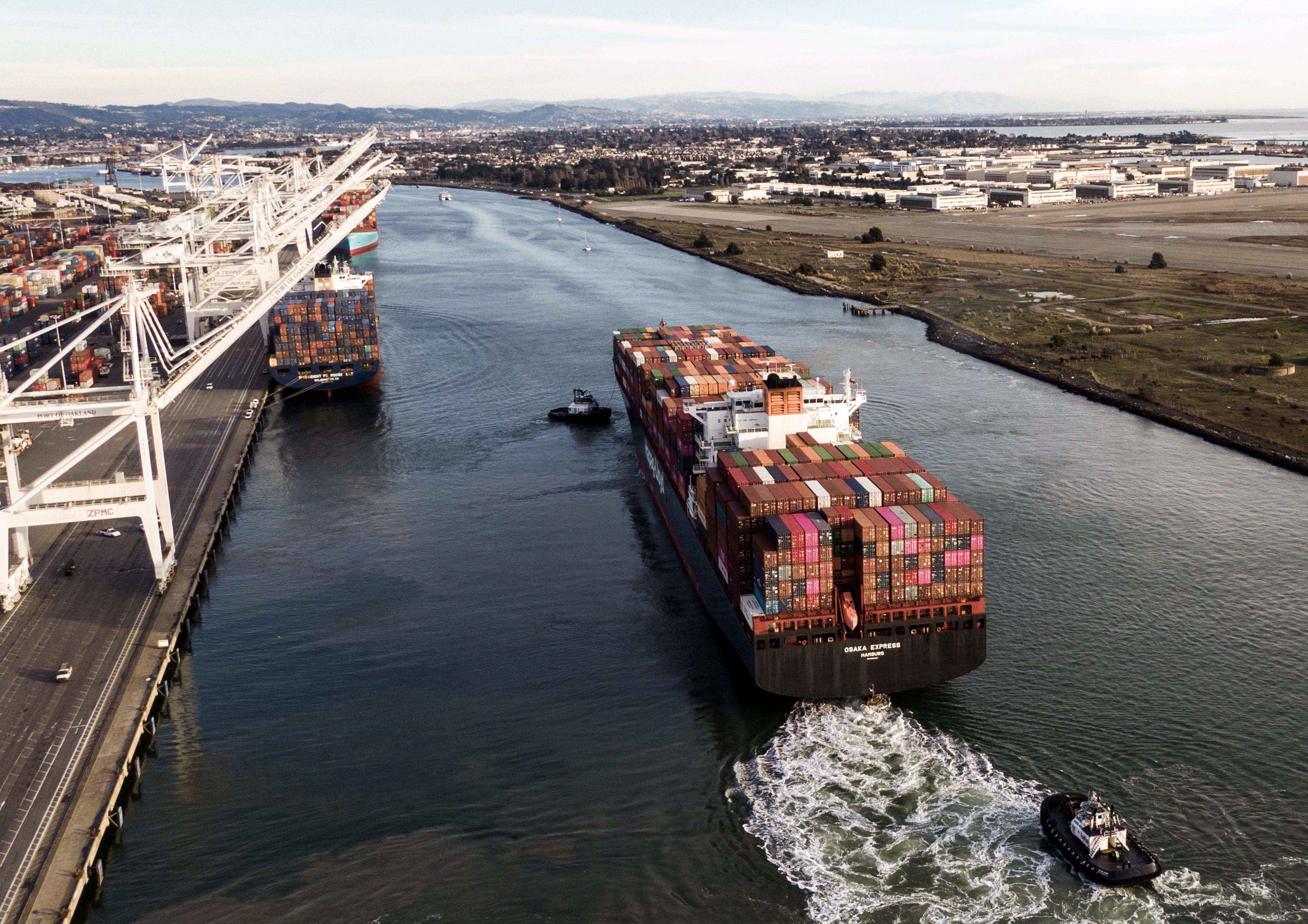 El pasado año, las exportaciones estadounidenses bajaron un 0.1%, mientras que las importaciones se redujeron un 1.4%. (Foto: EFE)