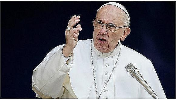 Papa Francisco reconforta a los cristianos golpeados por el terrorismo en Egipto
