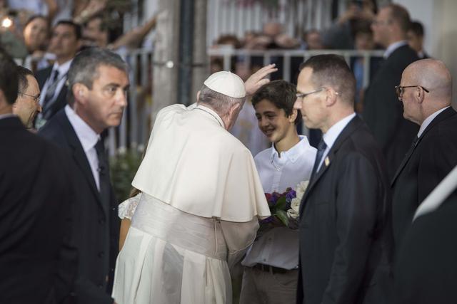 Foto 5 | Un tema importante para Francisco es la conocida como “idolatría del dinero” como explicación del mal funcionamiento de la economía. Pero no lo restringe a un problema de moral individual, el “culto al dinero” es algo público, es sistémico. (foto: afp)