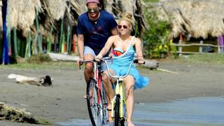 Carlos Vives no puede pasear a Shakira: le robaron la "bici" en Bogotá