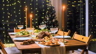 Proveedores de cenas navideñas se reactivan, ¿cuánto cuestan y quiénes las prefieren?