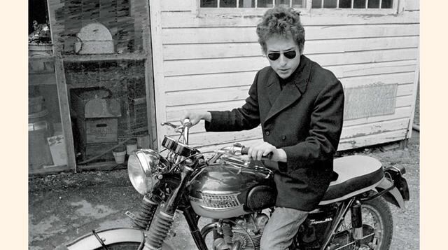 6. En 1966, un accidente en su moto en Woodstock lo obligó a retirarse de la vida pública durante un largo período y pasó días enteros en su casa y con sus amigos de The Band. (Foto: Facebook)