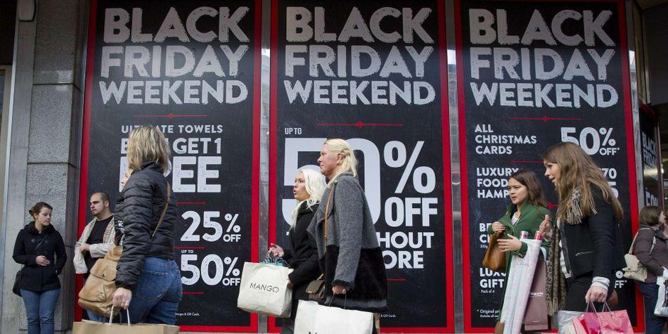 Las principales compañías ofrecerán mega descuentos en sus tiendas online y físicas por el Black Friday o Viernes Negro. (Foto: AFP)