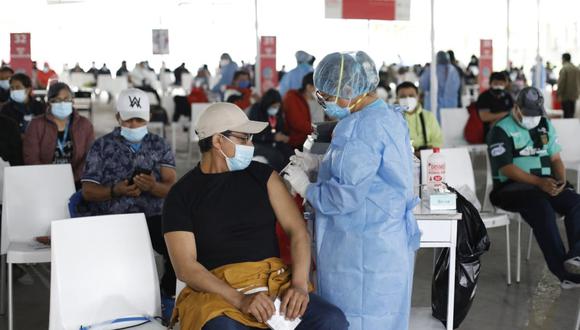 Quinta vacunatón se llevará a cabo este sábado 21 y domingo 22 de agosto en 16 regiones del país. Foto: César Bueno/@photo.gec