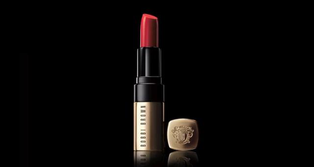 La marca cosmética de lujo Bobbi Brown abre su primer local en el país, bajo el formato de Studio en el segundo nivel del Jockey Plaza, luego de llegar a nuestro país a través de retail por Ripley en ese mismo mall. La inauguración oficial del Studio se l
