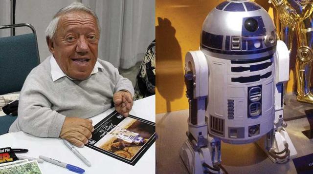Kenny Baker. Antes de los efectos especiales y el CGI, había gente que le daba vida a esos extraños personajes del cine. Baker fue el encargado de interpretar al robot más querido del mundo: R2-D2. El actor inglés falleció a los 81 años en la ciudad de Pr