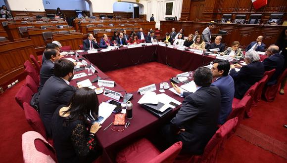 La Comisión de Constitución votó la reforma sobre financiamiento de partidos políticos y suspendieron el debate de bicameralidad. (Foto: Twitter)