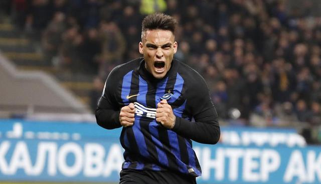 FOTO 4 | 4. Lautaro Martínez (Argentina. Delantero. Inter de Milán. 21 años)
El Toro ganó (junto a otros tres jugadores) el balón de oro en el Sudamericano sub-20 de Ecuador 2017 con cinco goles e hizo dos tantos en los dos partidos que jugó en el Mundial sub-20 de Corea del Sur de ese mismo año.
 
Fichó por el Inter de Milán en junio del 2018 tras brillar en el Racing Club de su país natal. (Foto: AP)